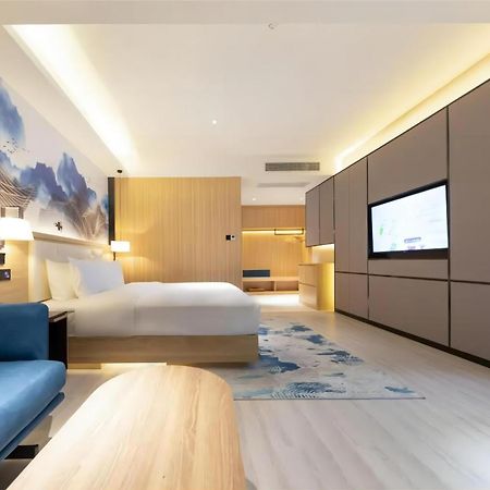 Ausotel By Argyle Baiyun International Airport Renhe Metro Exit B Guangzhou Exteriör bild