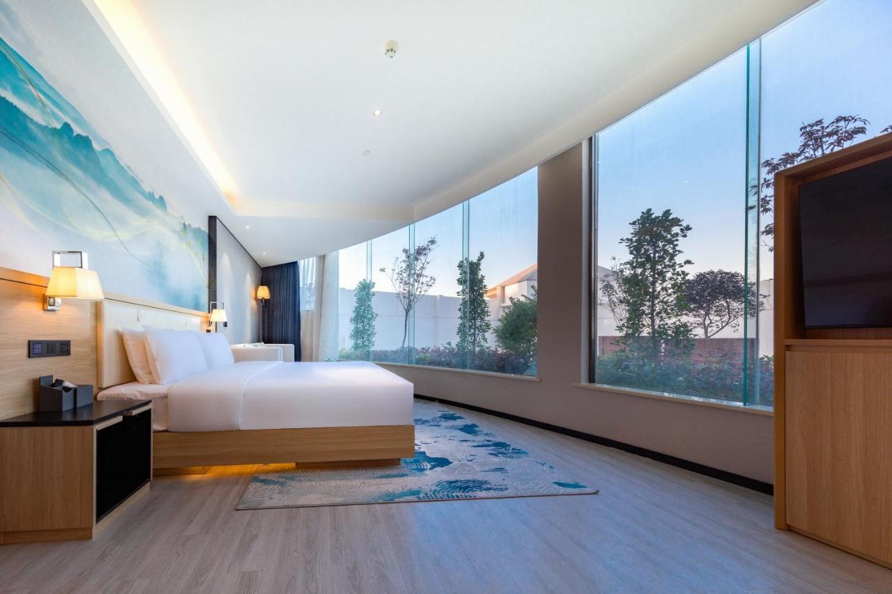 Ausotel By Argyle Baiyun International Airport Renhe Metro Exit B Guangzhou Exteriör bild