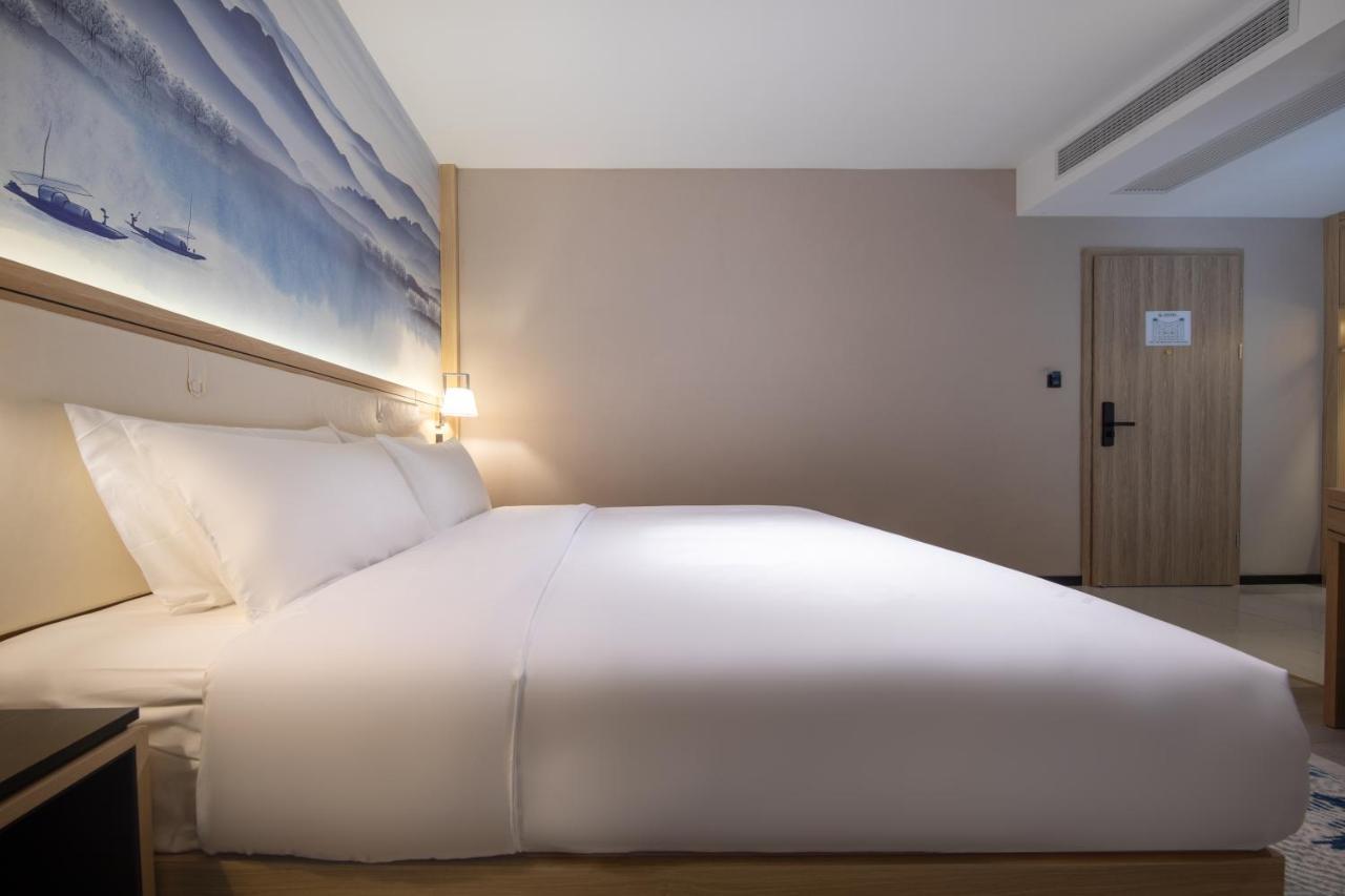Ausotel By Argyle Baiyun International Airport Renhe Metro Exit B Guangzhou Exteriör bild