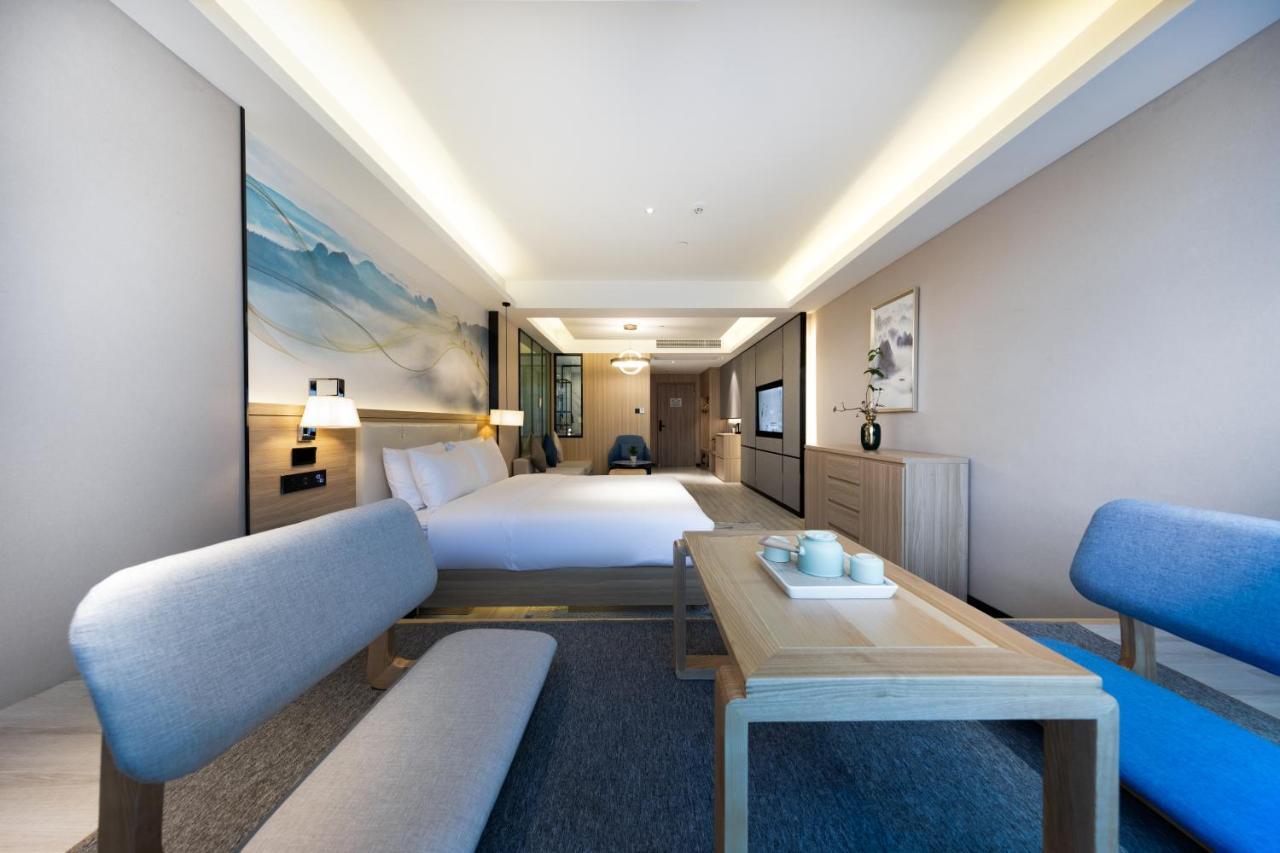 Ausotel By Argyle Baiyun International Airport Renhe Metro Exit B Guangzhou Exteriör bild